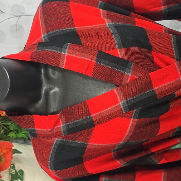 Stars Above Cozy Buffalo Check Flannel Robe - Picture 3 of 8